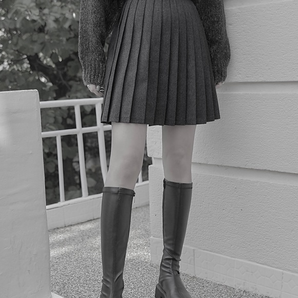 wool pleated mini skirt -S- - Picture 4 of 4